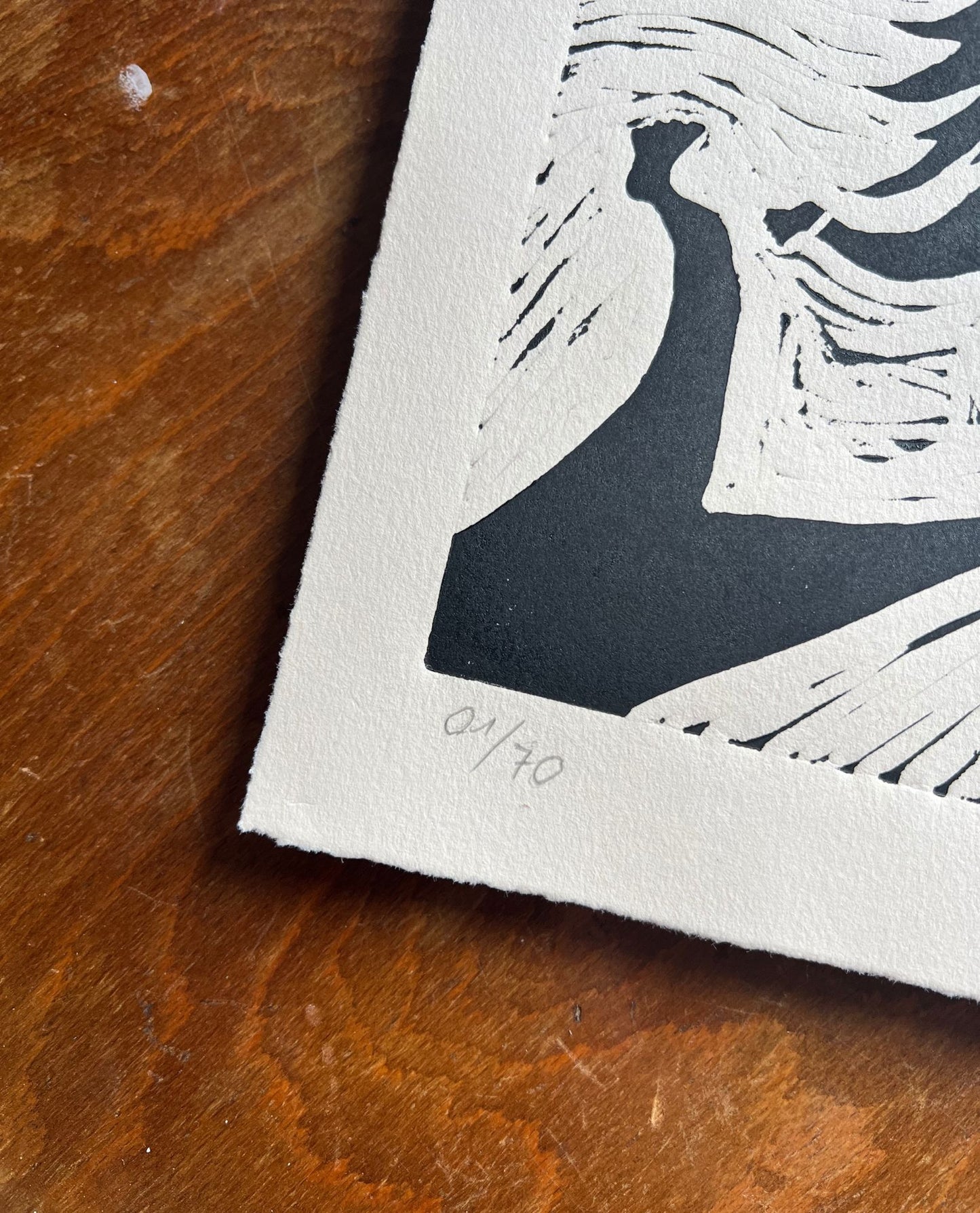 flammenmädchen – handgefertigter linoldruck